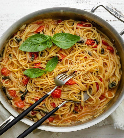 One Pan Vegetarian Spaghetti