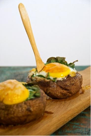 Portobello Mushroom, Spinach and Egg Sandwich